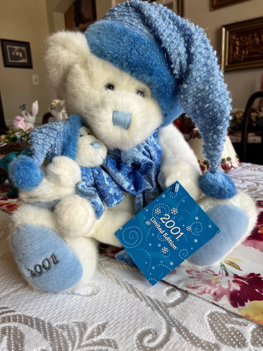 2001 Limited Edition Blue & White Holiday Bear Plush New Without Box